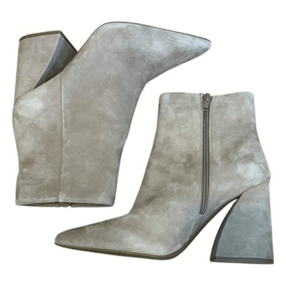 Gianni Bini Callen‎ Ankle Booties Tan Suede Block Heel Boots Zip Close 8.5 - Picture 4 of 8